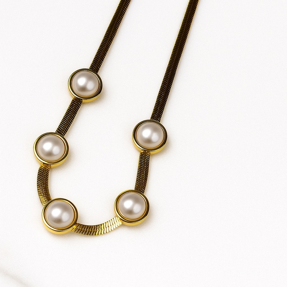 KC Chic Elegant Gold and Pearl Necklace Snake Necklace